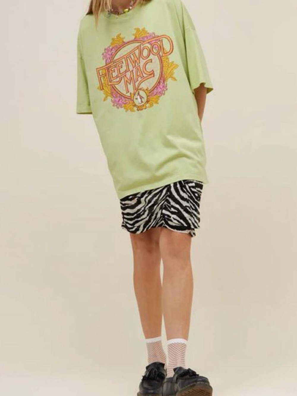 ( RARE!! )Revolve x Daydreamer -Fleetwood Mac Flower Crest Tee in Lily Green OS!